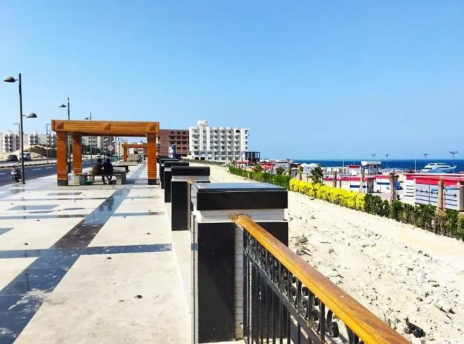 With Separate Entrance Near Arabia Apartman