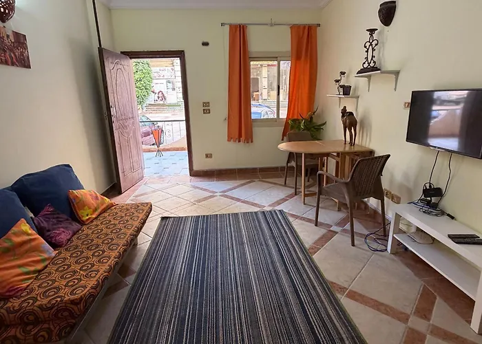 Apartman With Separate Entrance Near Arabia *